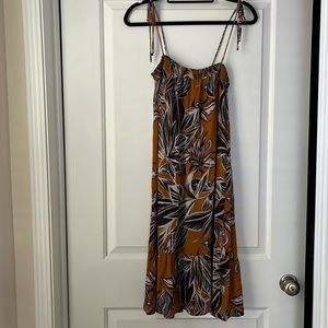 Flowy Tropical Floral Midi Dress